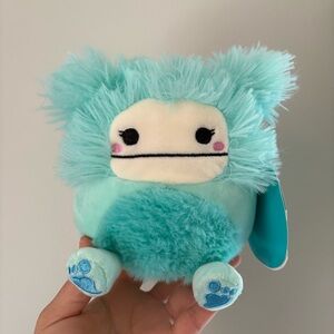 Joelle the Bigfoot 5” Squishmallow Claire’s Exclusive 2021 HTF RARE